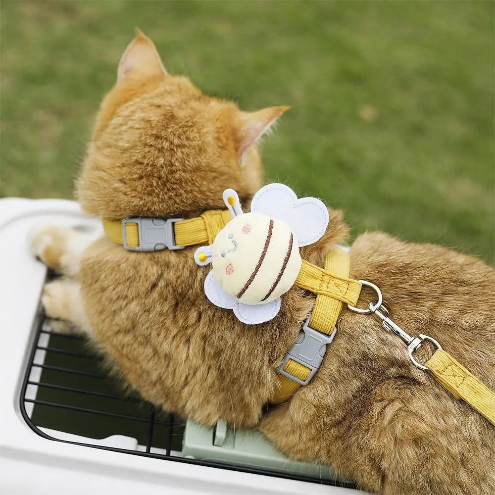 Ihubei Cute Cat Bee Harness & Leash Set - Escape Proof, Adorable, Soft Comfortable, Lightweight Pet Walking Harness- Sturdy Lock Anti-Breaking Not Strangling Stress Free for Safe Walks Collars for Small Medium Large Cats